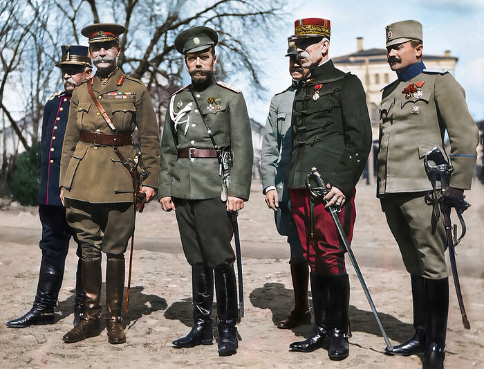 Император Николай II с представителями Антанты. Могилев. Весна 1916 г.
