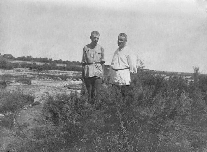Геолог Константин Вендланд и архимандрит Гурий. Узбекистан, 1930-е гг.