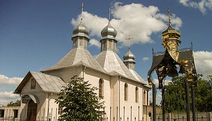 В селе Ходосовка под Киевом при поддержке полиции захвачен храм Украинской Православной Церкви