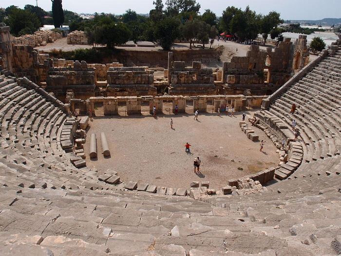 Развалины греко-римского театра