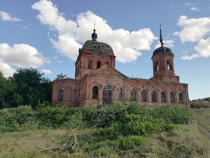 Никольская церковь в Стригае до восстановления