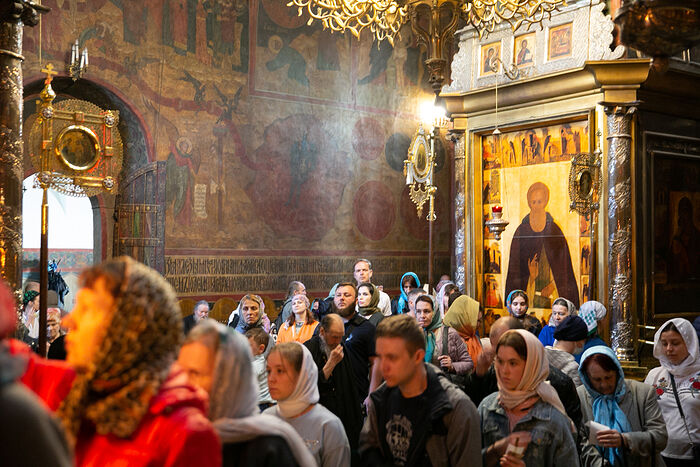 В Троицком соборе Троице-Сергиевой лавры. Фото: rostoveparhia.ru