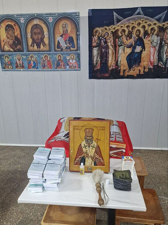 Крымские священники совершили молебны в медицинских учреждениях в зоне проведения СВО