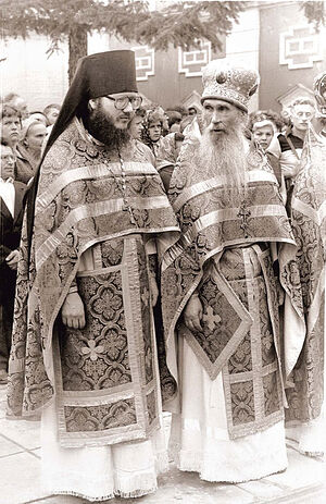 Игумен Андроник со своим духовником архимандритом Кириллом (Павловым) в Троице-Сергиевой лавре