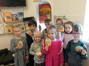 Дети из воскресной школы Свято-Николаевского прихода села Курганово приняли участие в акции «Пасхальный подарок герою»
