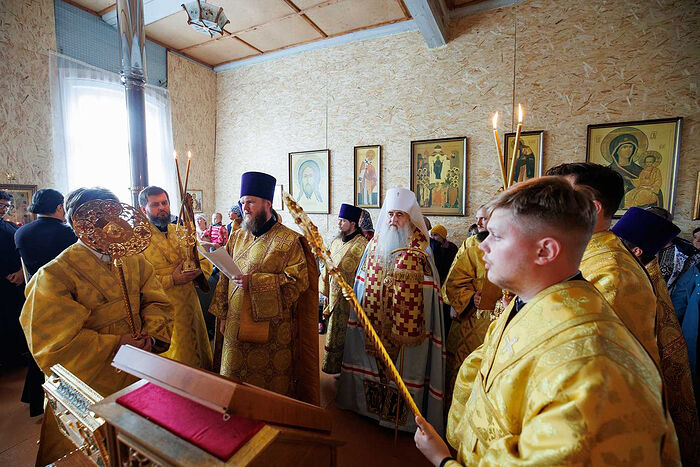 Архиерейское богослужение в храме Рождества Христова в Русской Цильне